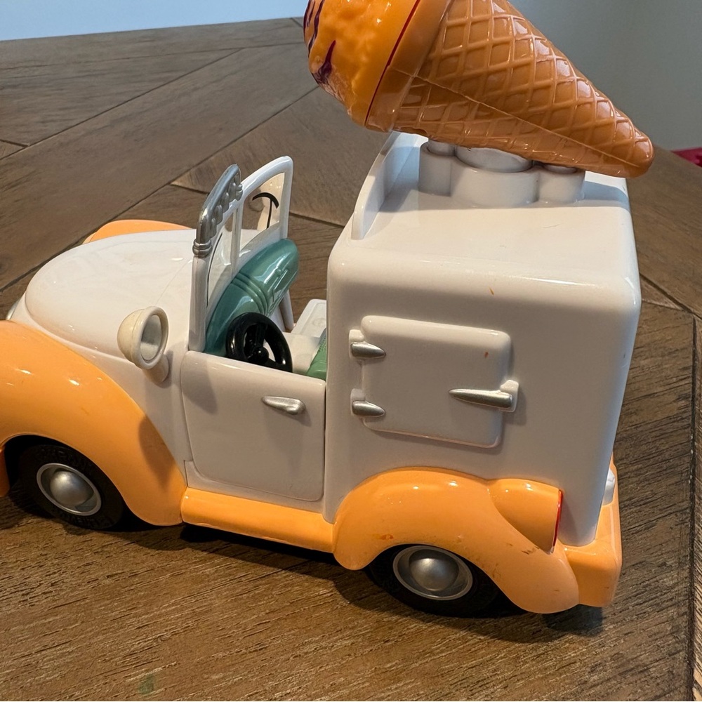 Vintage Summer Scoop 2003 Chevron Cars Ice Cream Truck #34 white & orange - Picture 5 of 7